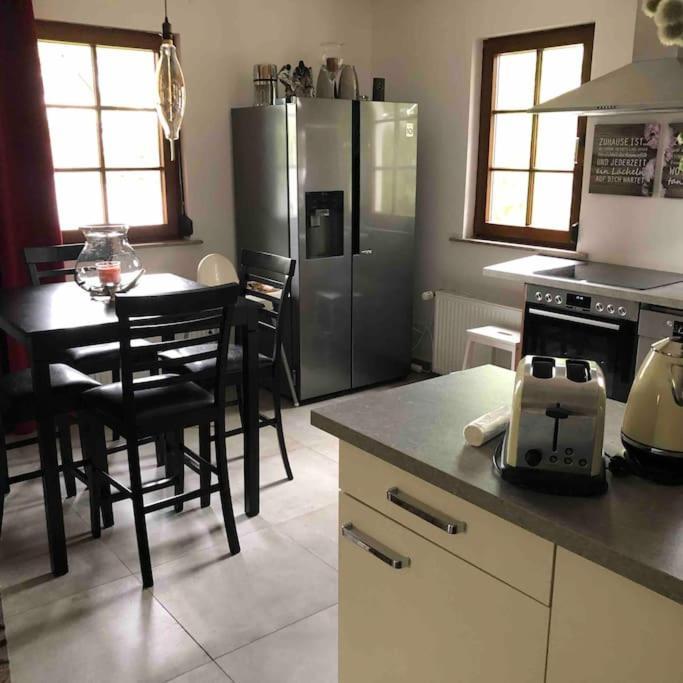 Willkommen Im Casa Felice, Der Wohlfuehl Oase Mit Balkon, 4 Betten Und Homeoffice Platz Aidlingen Exterior photo